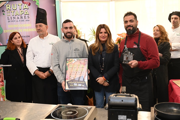 Imagen de Entregados los premios de la XIX Ruta de la Tapa de Linares en el Mercado de Abastos