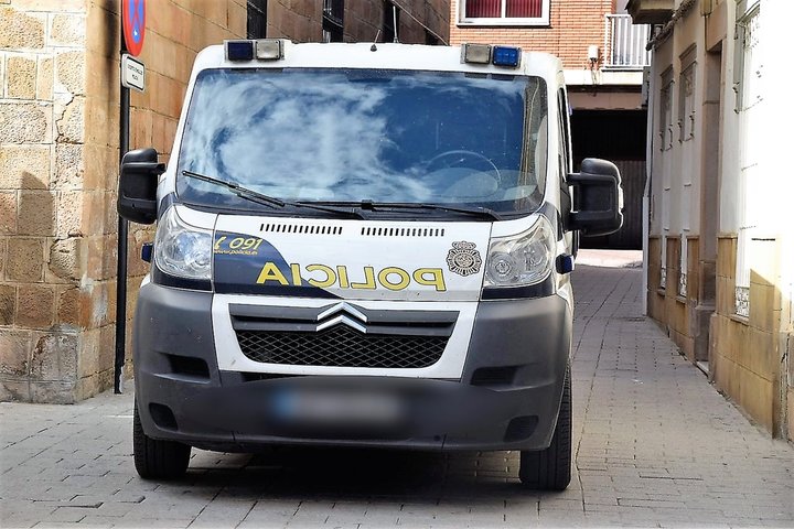 Imagen de La Policía Nacional desmantela un punto de venta de cocaína al menudeo muy activo, ubicado en una zona residencial próximo a varios institutos y zona de ocio.