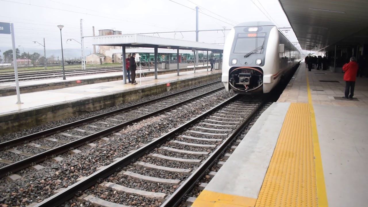 Imagen de Reyes valora los 67 millones de Euros para mejorar la linea del tren de la provincia