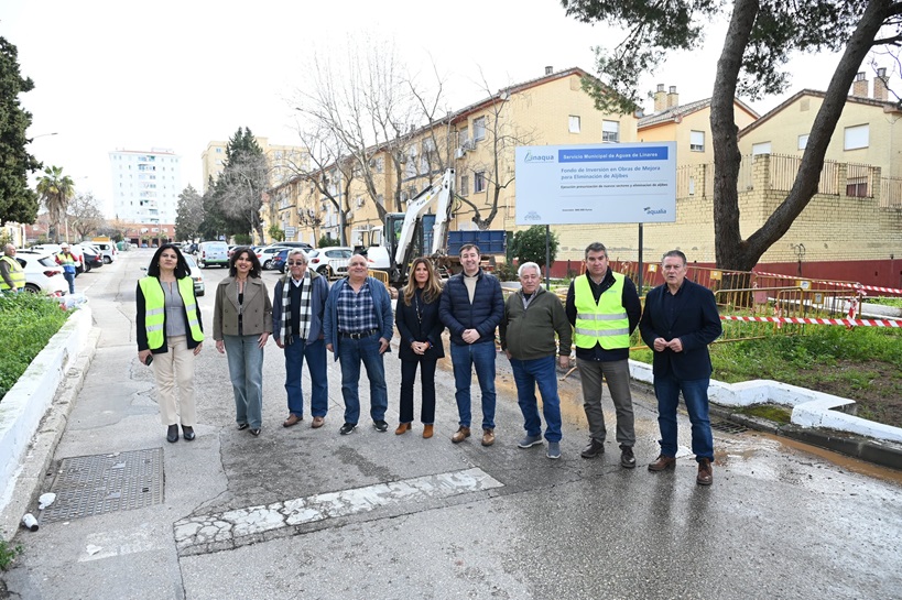 Imagen de Las obras de eliminación de aljibes comienzan a ejecutarse en la barriada de Arrayanes.