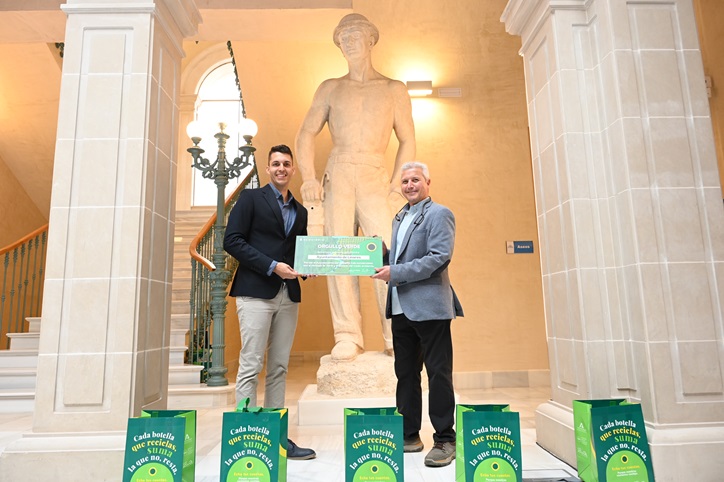 Imagen de El Ayuntamiento recibe un reconocimiento de Ecovidrio por su compromiso con el reciclaje