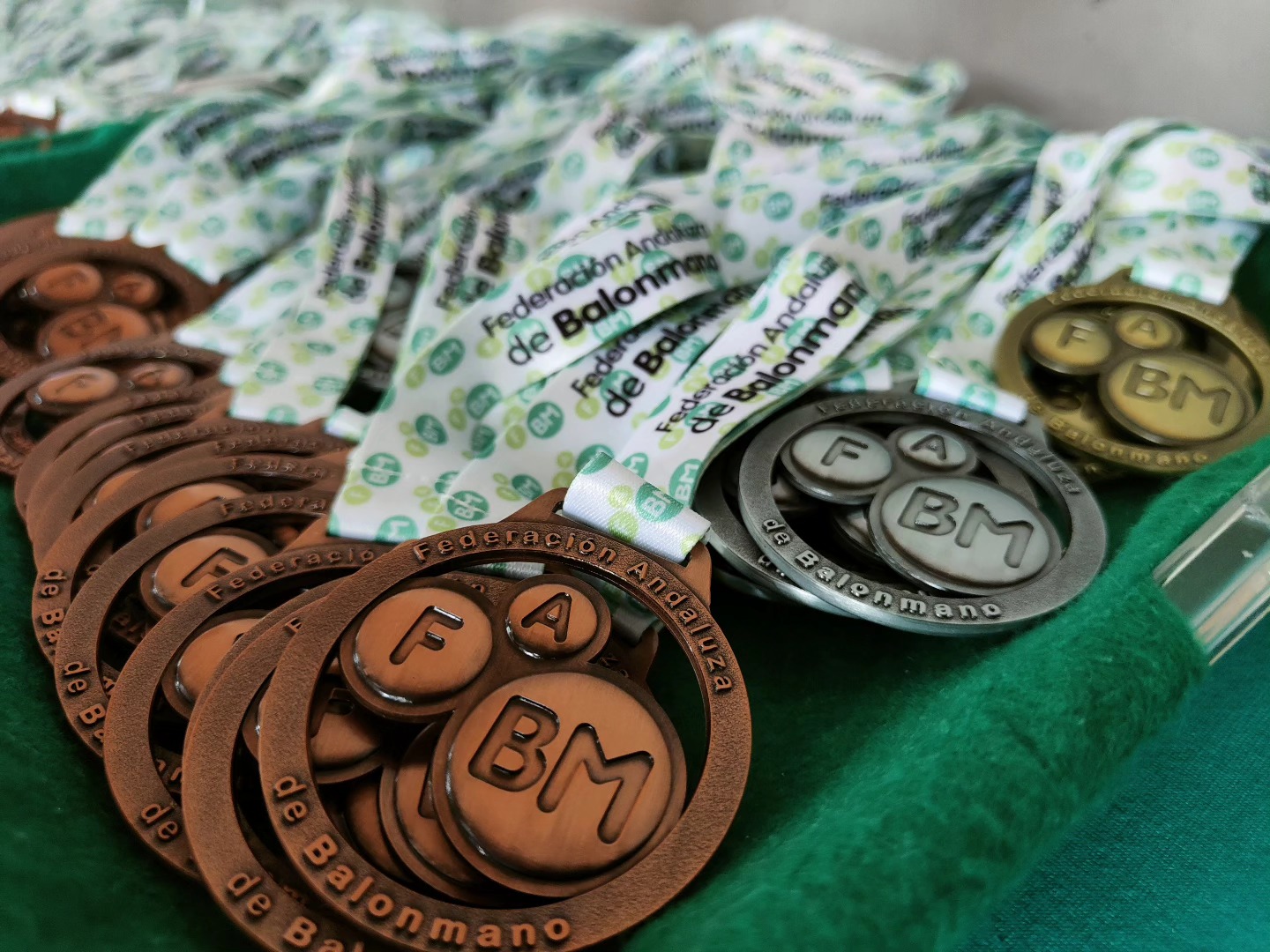 Imagen de Linares, epicentro del balonmano base con el CADEBA Alevín Femenino 2025