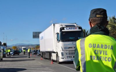 Imagen de La DGT denuncia más de 1.100 denuncias en las carreteras secundarias de Jaén.