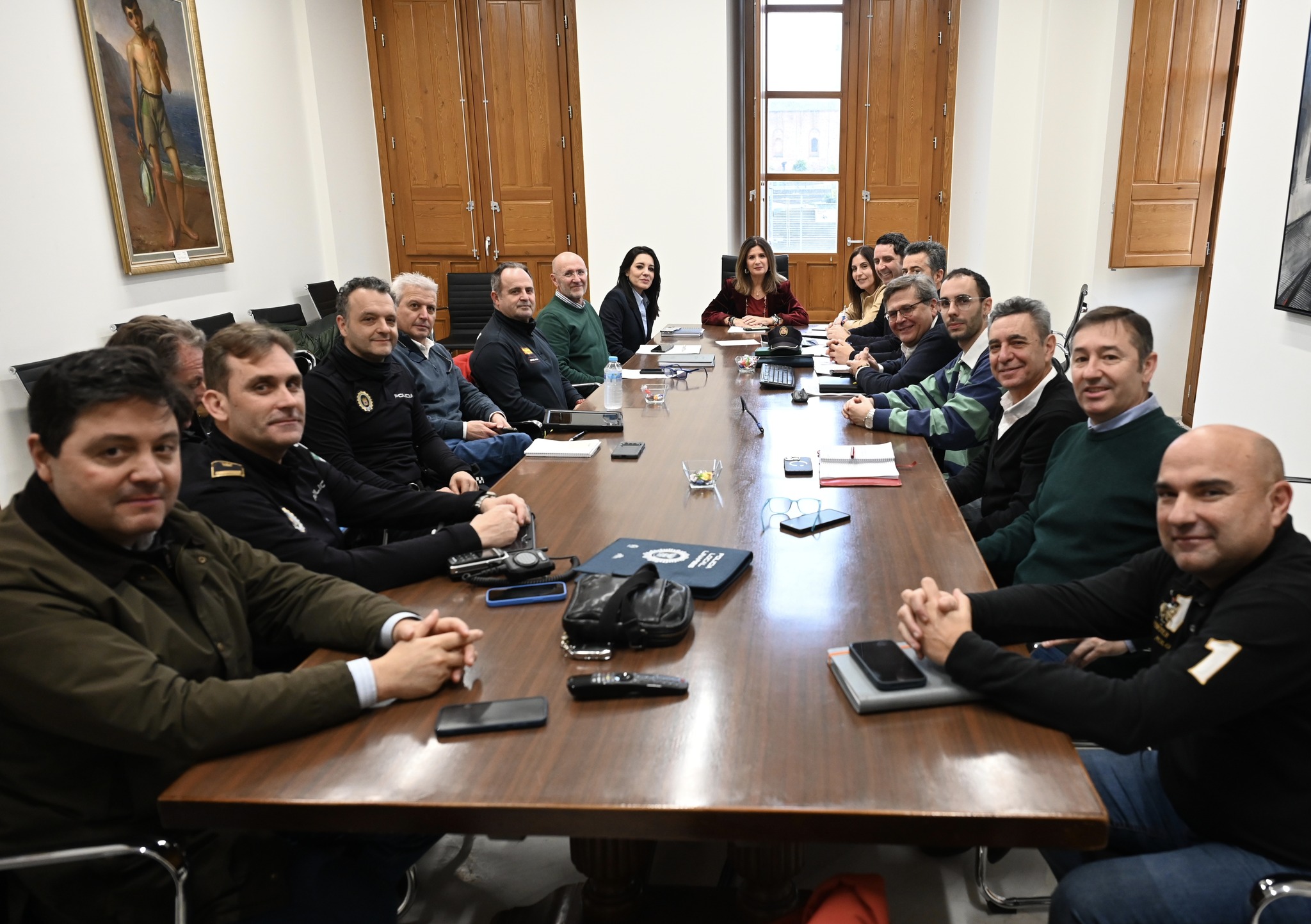 Imagen de La alcaldesa de Linares preside una reunión de coordinación para ultimar la planificación especial de Semana Santa