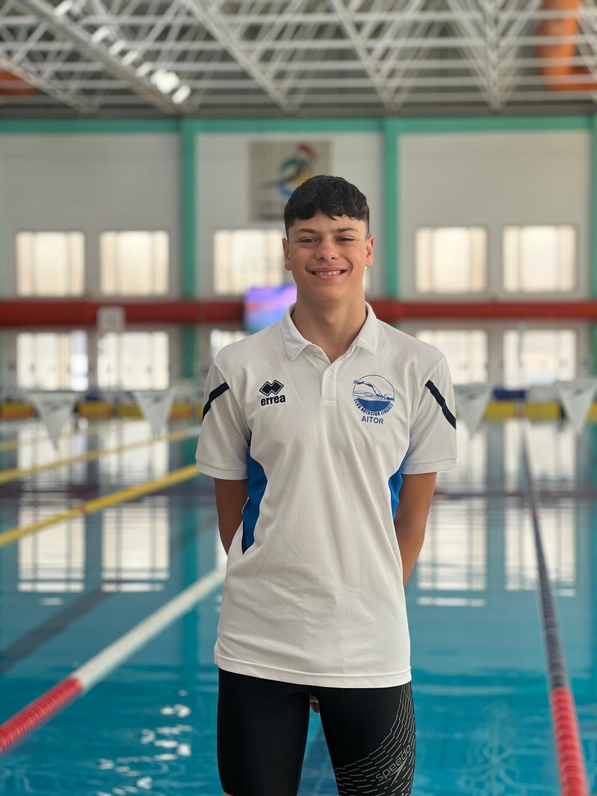 Imagen de Aitor Vizcaíno brilla en España: 8º en la premilinar  en los 50 espalda con 29.55