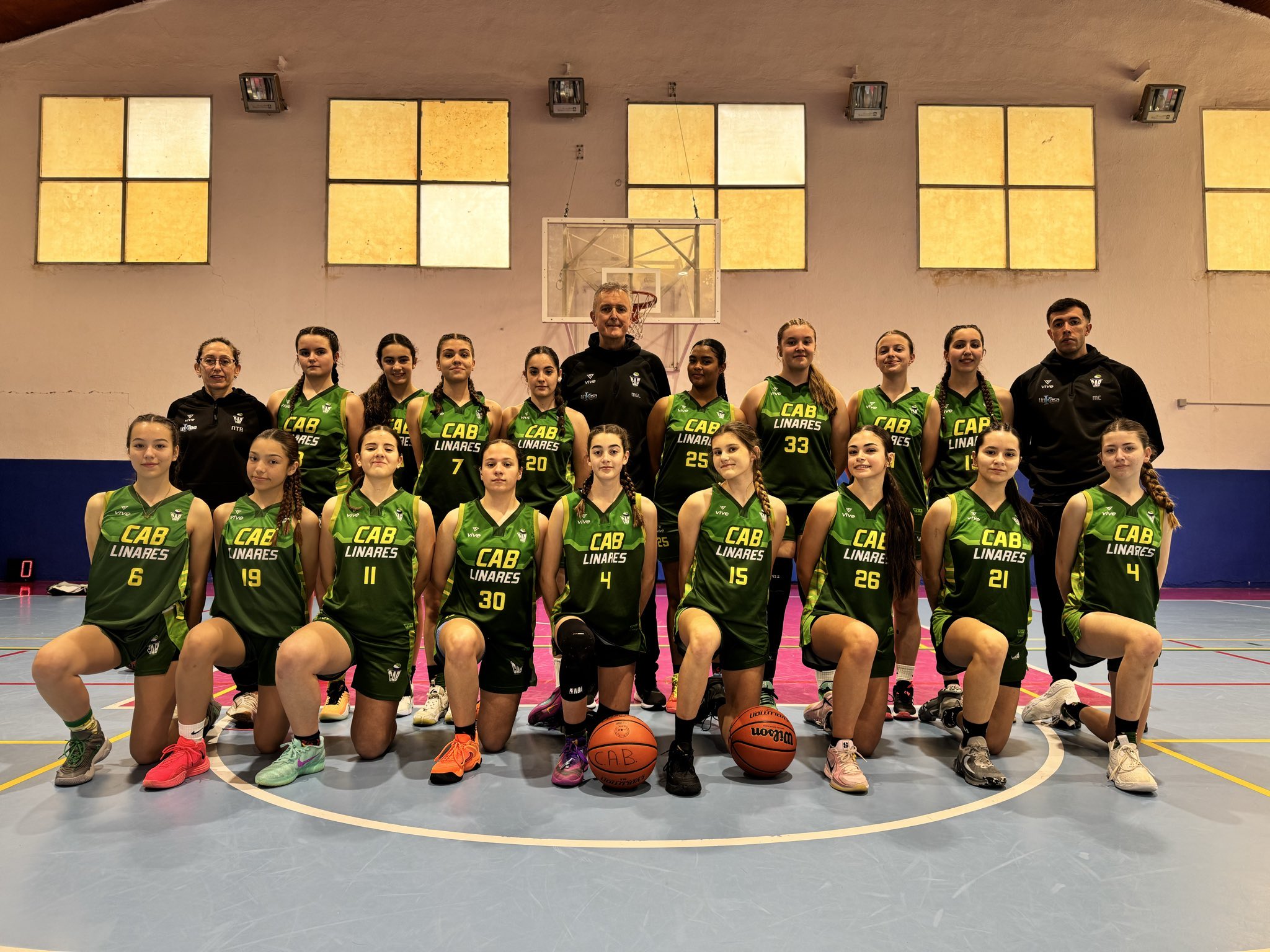 El CAB Linares cadete femenino se despide del andaluz sin premio pese a su reacción final