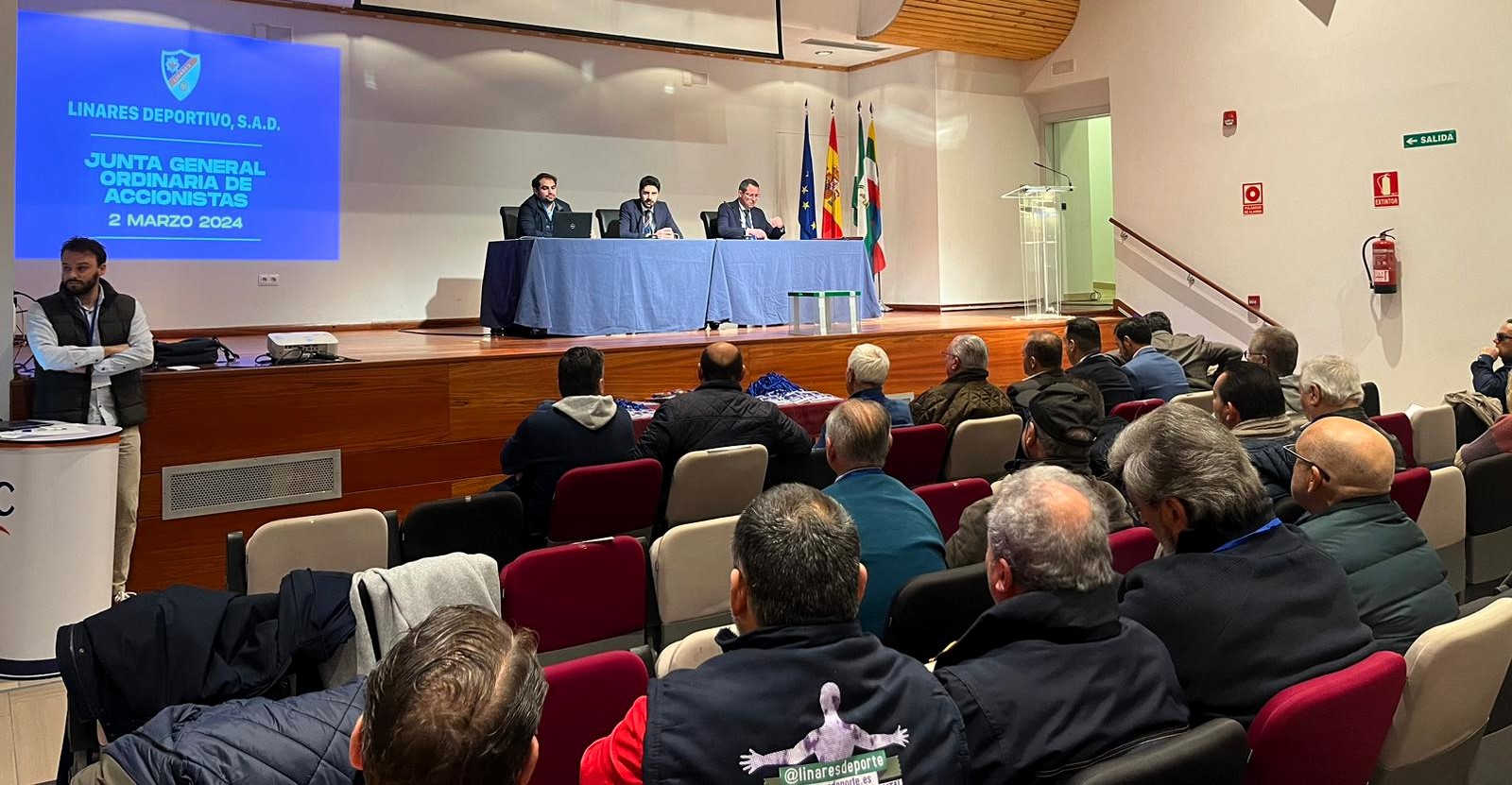 Imagen de Miguel Hoyos se impone en los tribunales al Linares Deportivo en el conflicto por su transformación en S.A.D.