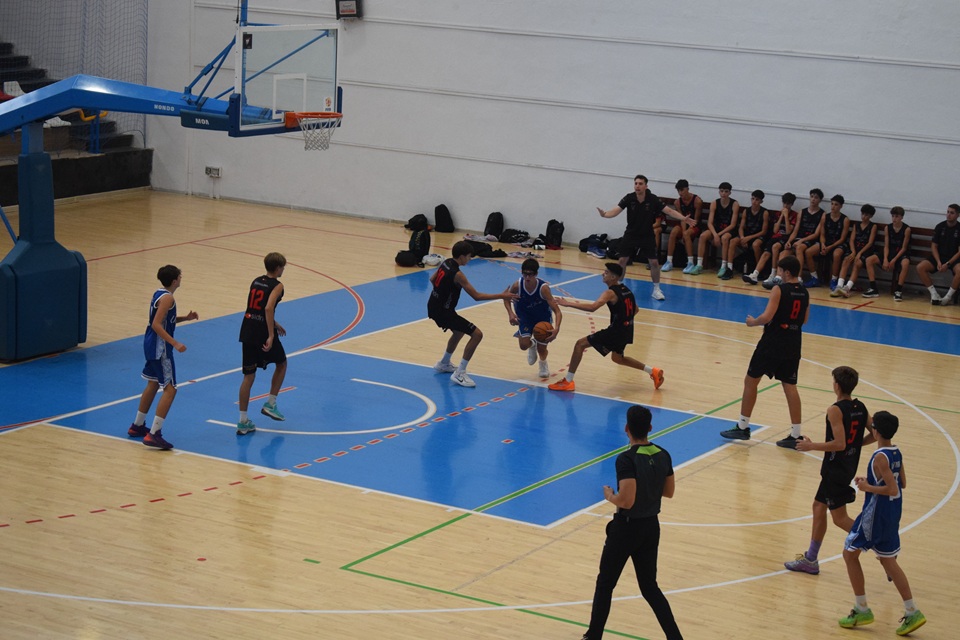 El CB Linares acelera su puesta a punto antes del inicio de la competición