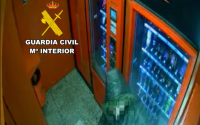 Imagen de La Guardia Civil ha detenido a una persona, como presunto autor de los Delitos de Robo con Fuerza y Hurto.