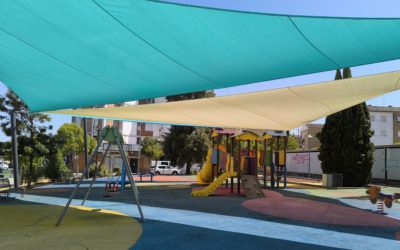 Imagen de El en toldado de ocho parques infantiles de distintas zonas de Linares se encuentra ya en fase de ejecución