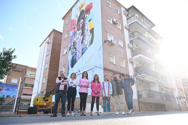 Imagen de La alcaldesa destaca la repercusión cultural y turística que el Festival 23700 tiene para Linares