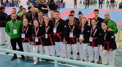 Imagen de El CD Estudios Martos brilla con 52 medallas en el Nacional de Kenpo