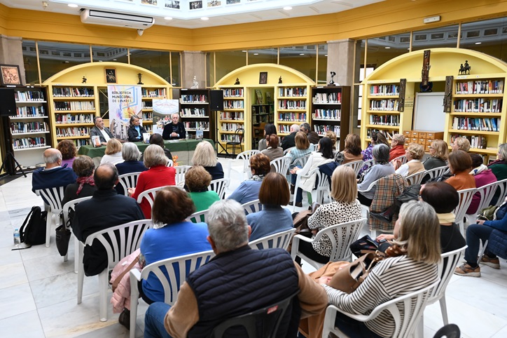 Imagen de Las III Jornadas de Novela Histórica continúan con un encuentro entre los talleres de lectura de la Biblioteca y autores participantes